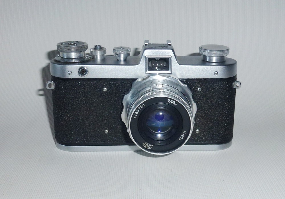 Zarya Soviet Rangefinder camera with Lens INDUSTAR-26m 2.8/52