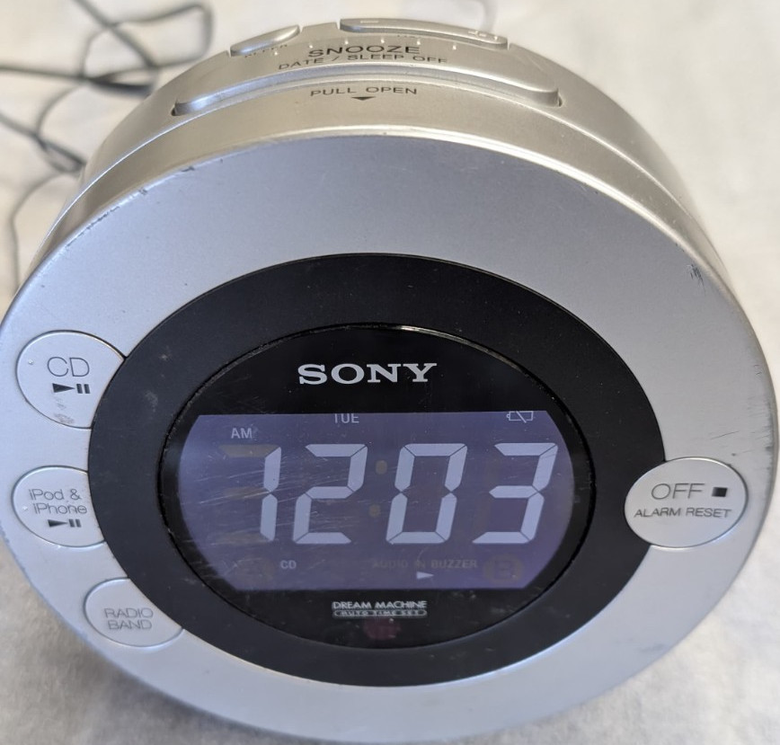 Sony Dream Machine Clock Radio CD Player iPod iPhone Dock Digital Silver