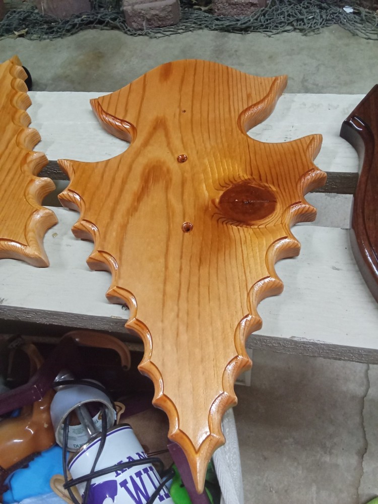 Arrowhead Deer Skull Plaque Pine