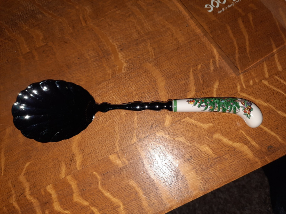 Spode Christmas Tree 11" Shell Shaped Serving Spoon