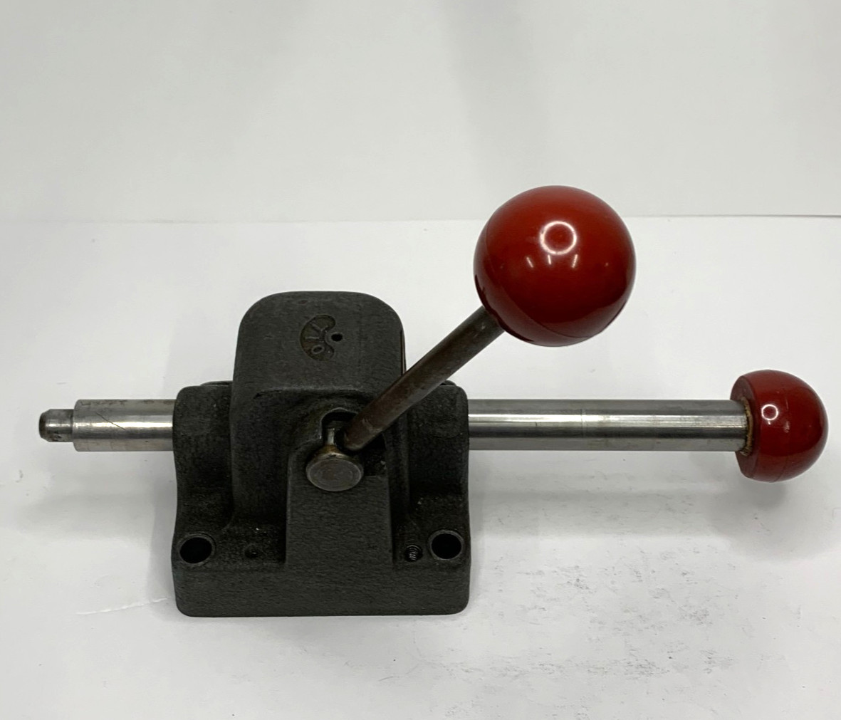 Heinrich Grip Master 9-FL Clamp Fixture With 3/8" Mounting Holes