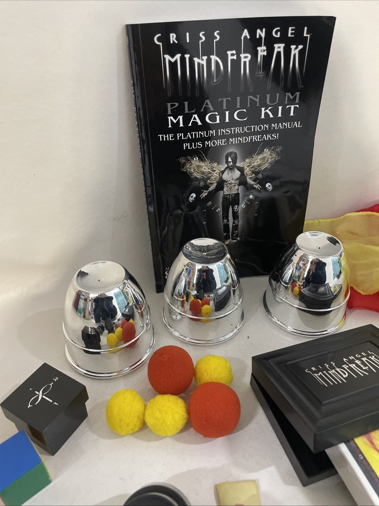 Criss Angel Mindfreak - Platinum Magic Kit - Some Wear & Missing DVD