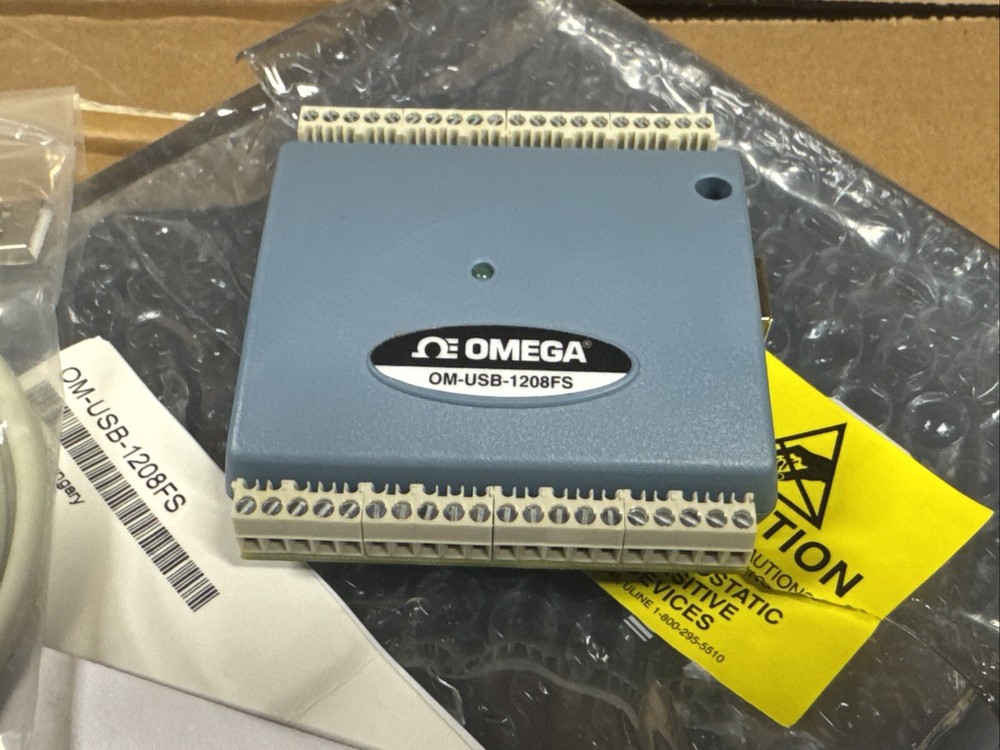NEW Omega OM-USB-1208FS USB Data Acquisition Module & Software FAST SHIPPING
