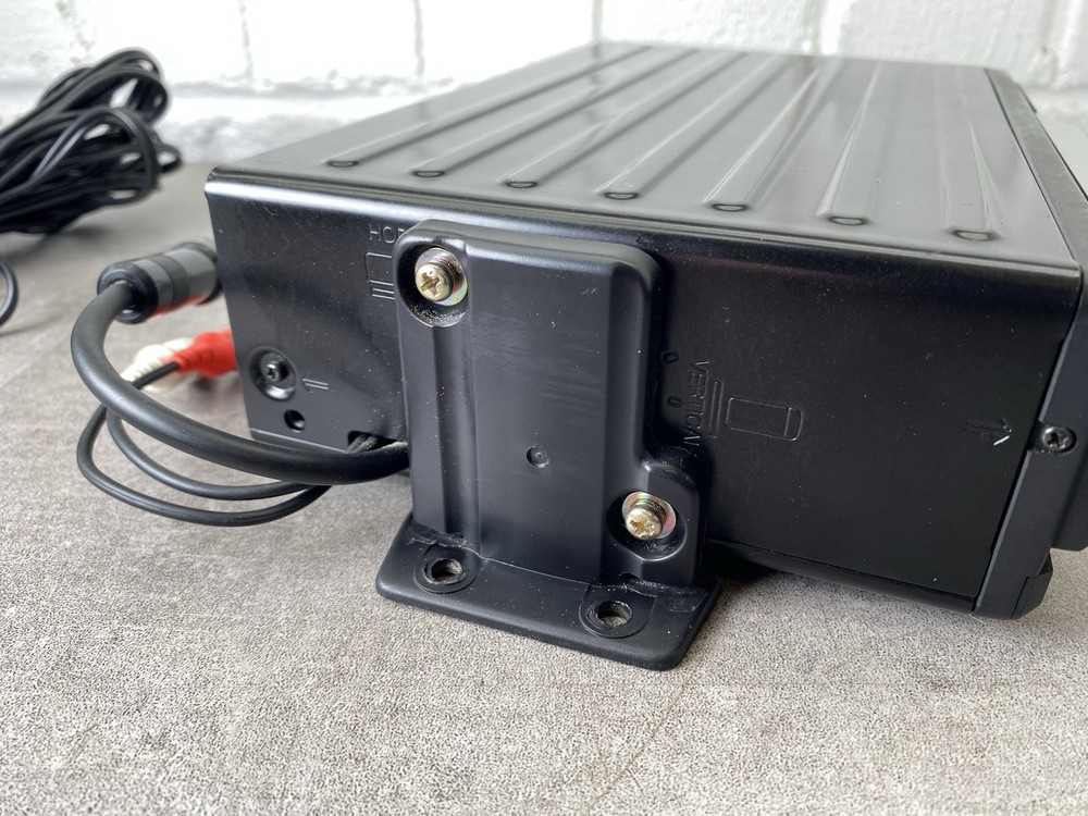 SONY CDX-T67 6 CD Disc Changer. Tested And Working