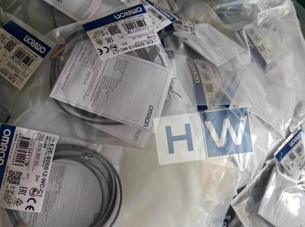 1PC NEW Omron Proximity Switch E2E-S05S12-WC-C1 Sensor