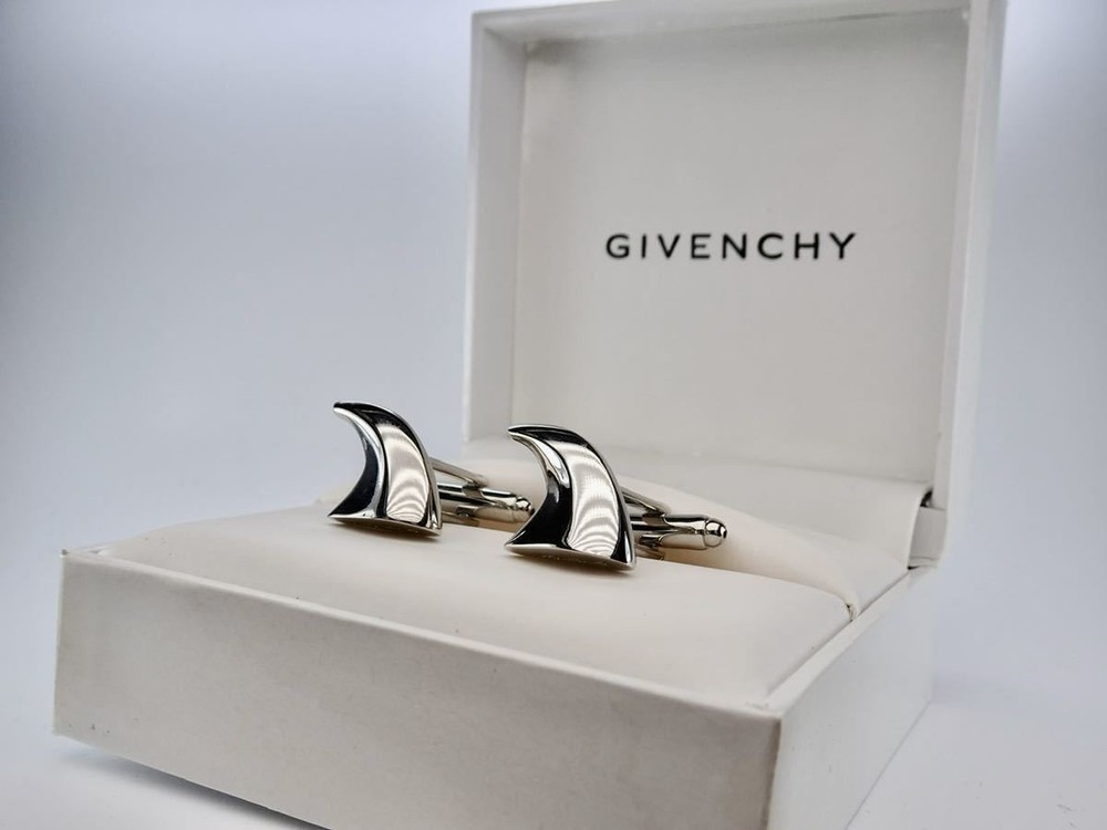 Givenchy Claw Silver Cufflinks
