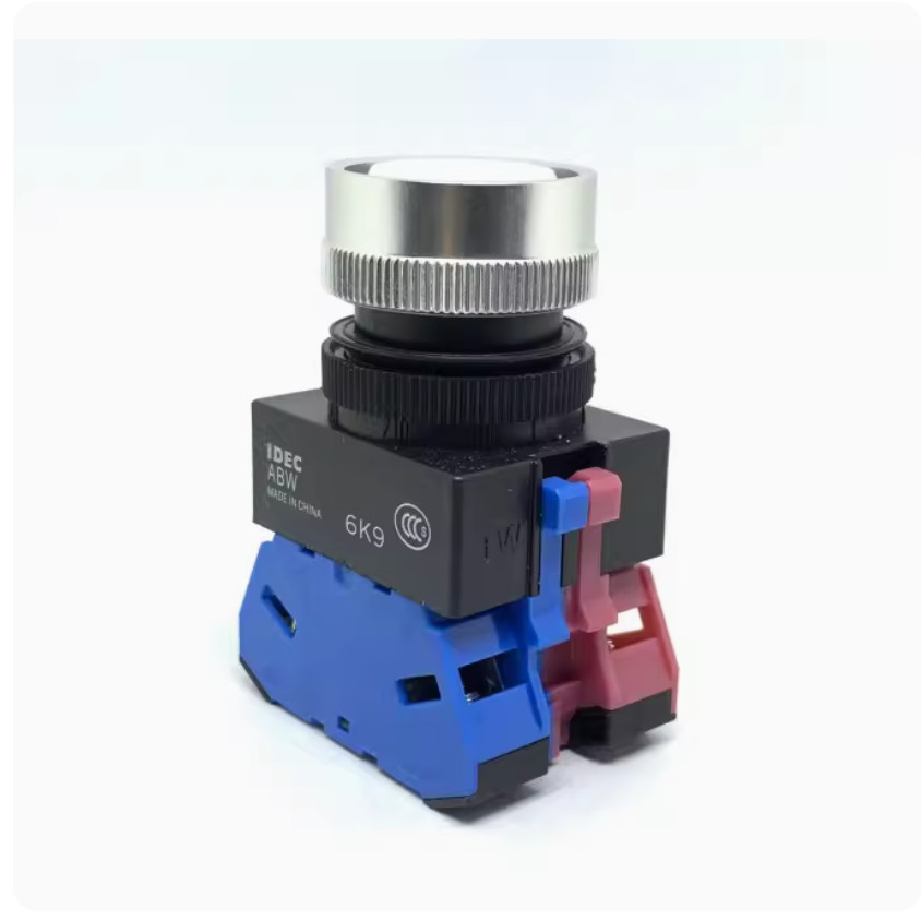 1PC New IDEC Flat button ABW102W 2NC white #LL