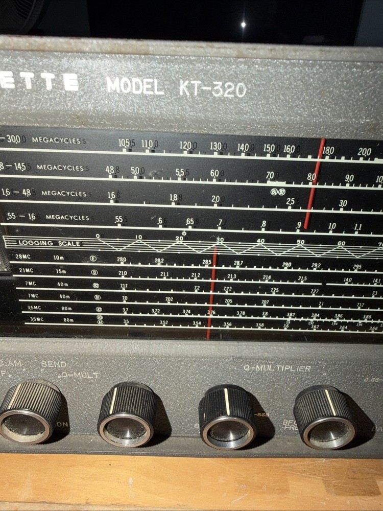 Lafayette Model KT-320 S.W. / Communications Receiver. Powers On -Untested