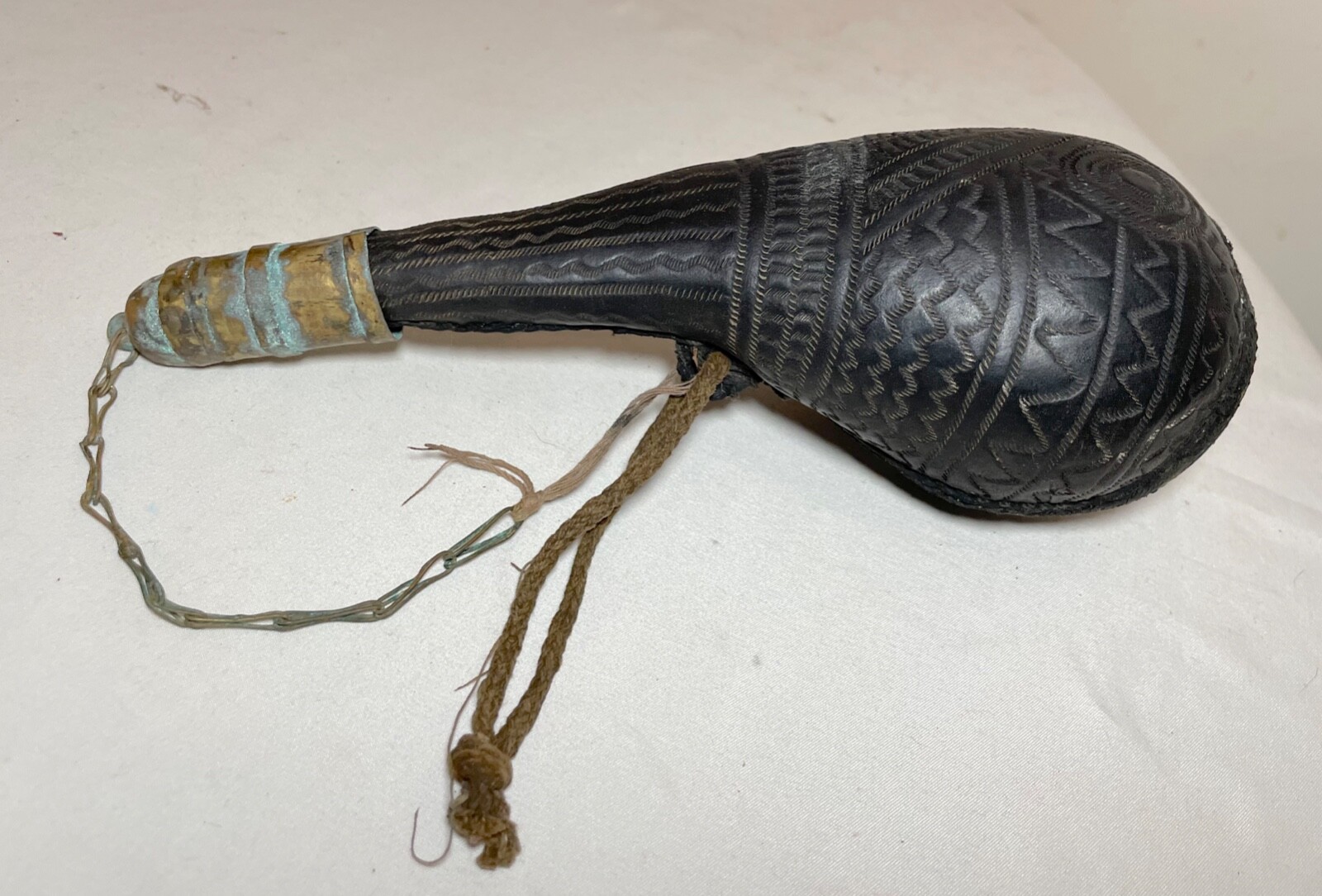 ANTIQUE 1800's HANDMADE ETCHED LEATHER BRASS WATER SHOT FLASK JUG POWDER EARLY