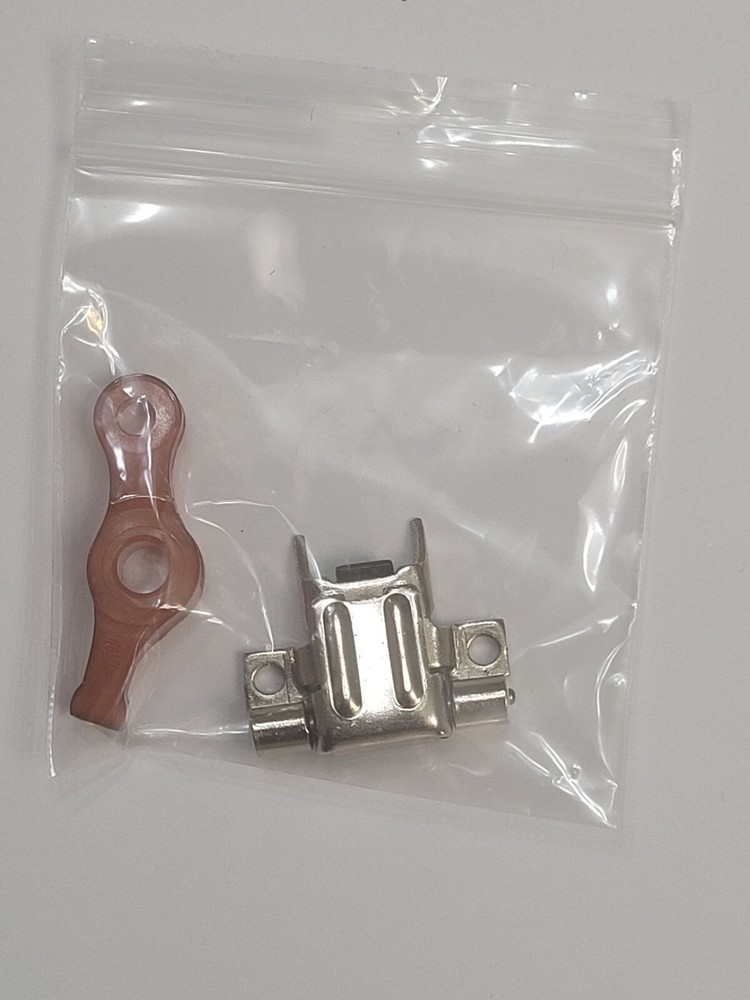 OSTER 76 - CLIPPER REPLACEMENT HINGE #42575, Titan, Model 10 And Blade Drive