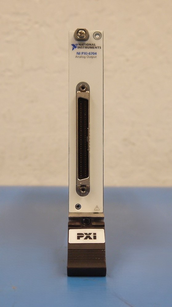 National Instruments NI PXI-6704 Analog Output Module