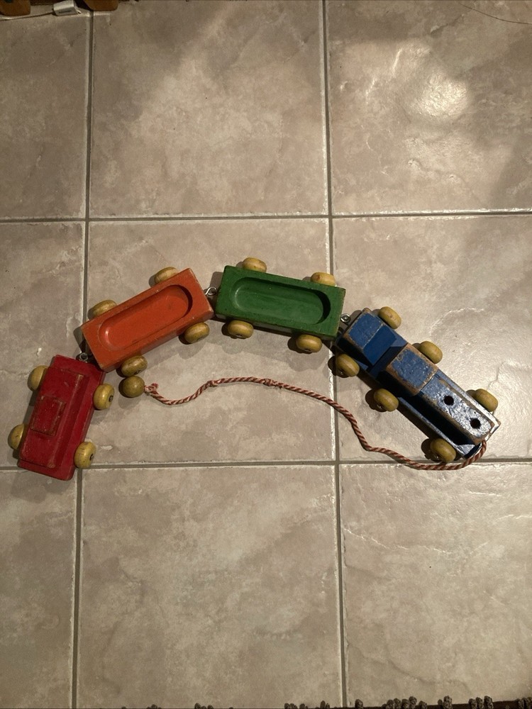 1950 Vintage Preskool Wood Pull Train