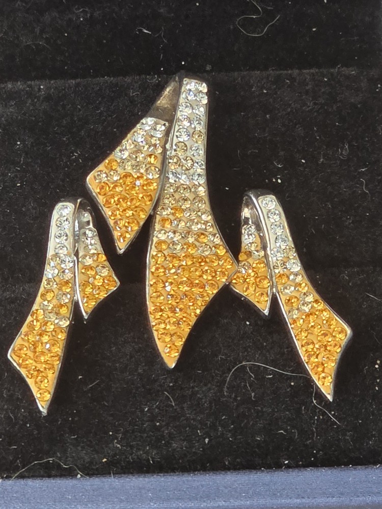 3 Piece Steriling Silver Pendent & Earrings