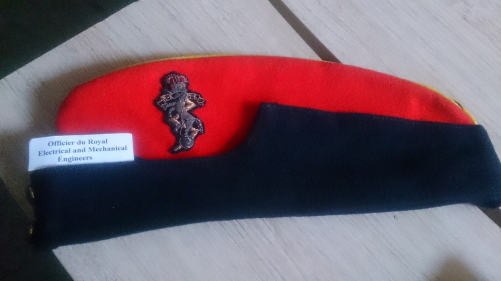 english military beret