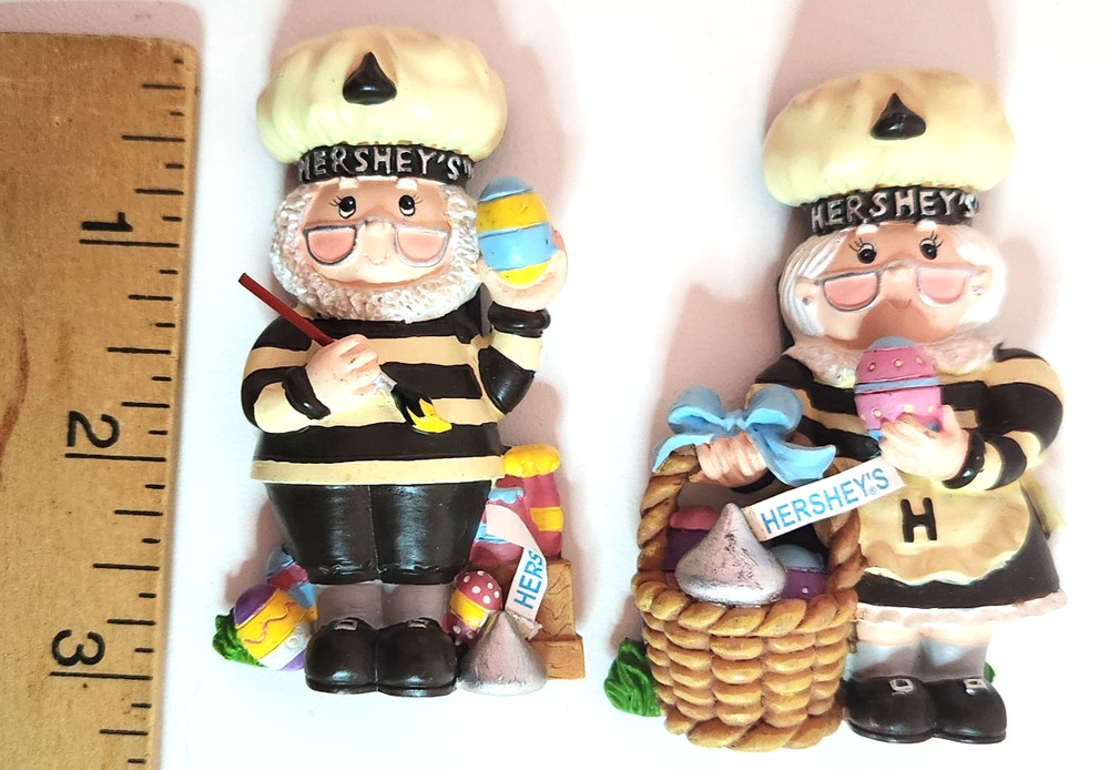 Hershey's Chocolate World Magnets Set Easter Mr. & Mrs. with Easter Eggs