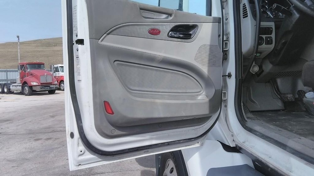 For 2020 PETERBILT 579 2013-2026 DOOR ASSEMBLY Left , OH