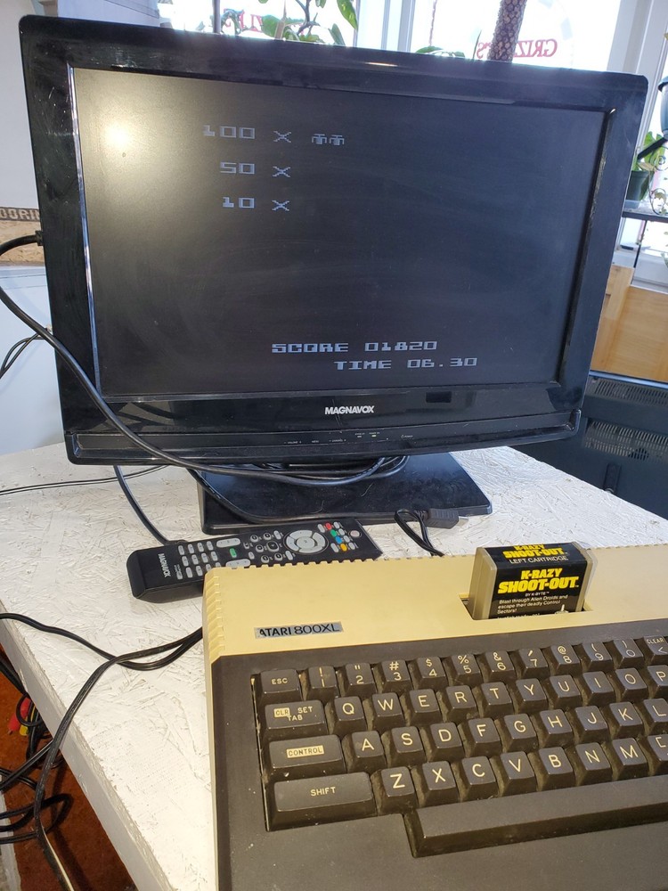 Atari 800XL Tested/Working View Pics