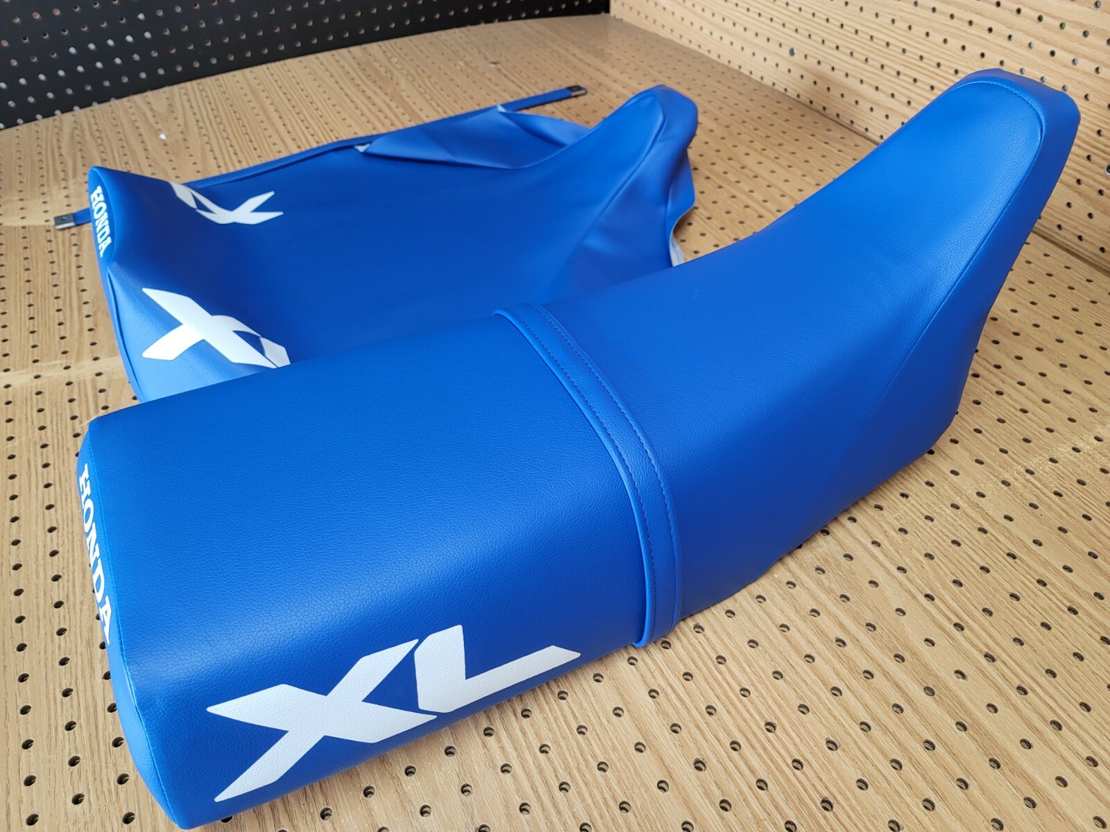 XL350R SEAT COVER FIT HONDA XL350R 1984 TO 1985 MODEL + STRAP (H*-416)