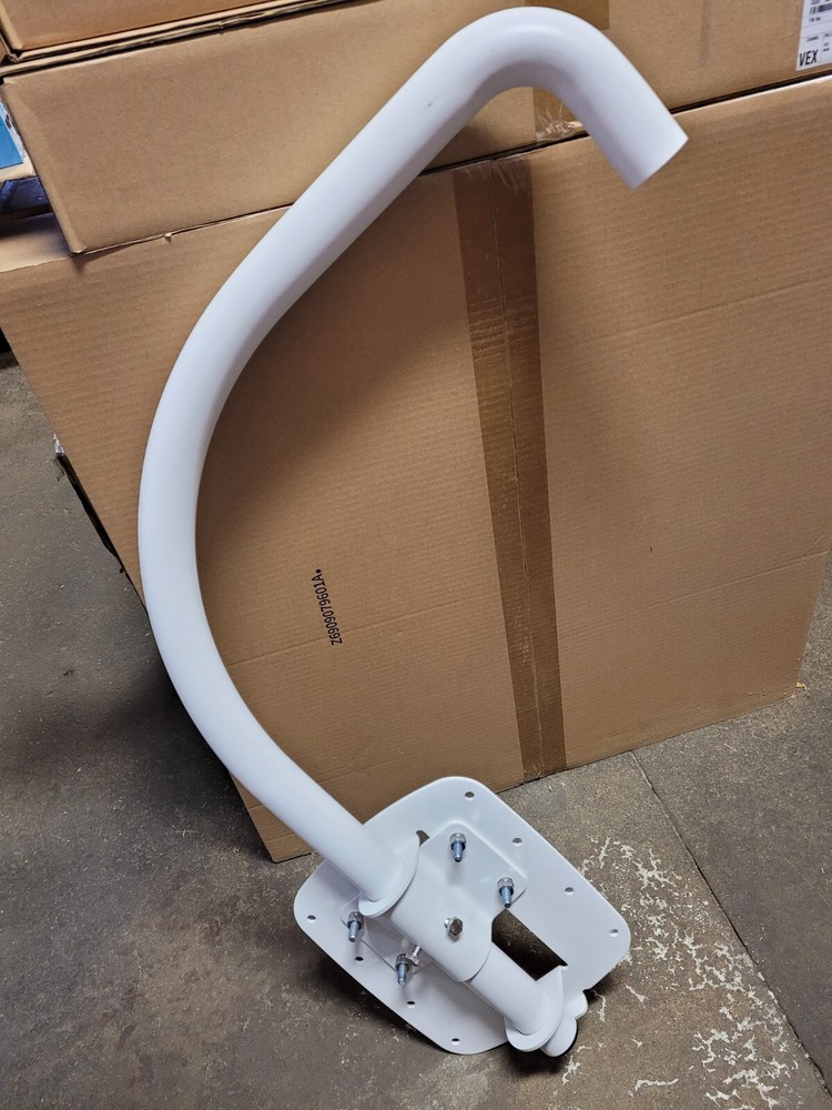 Hanwha Techwin SBP-300LMW Parapet/Rooftop Mount - White