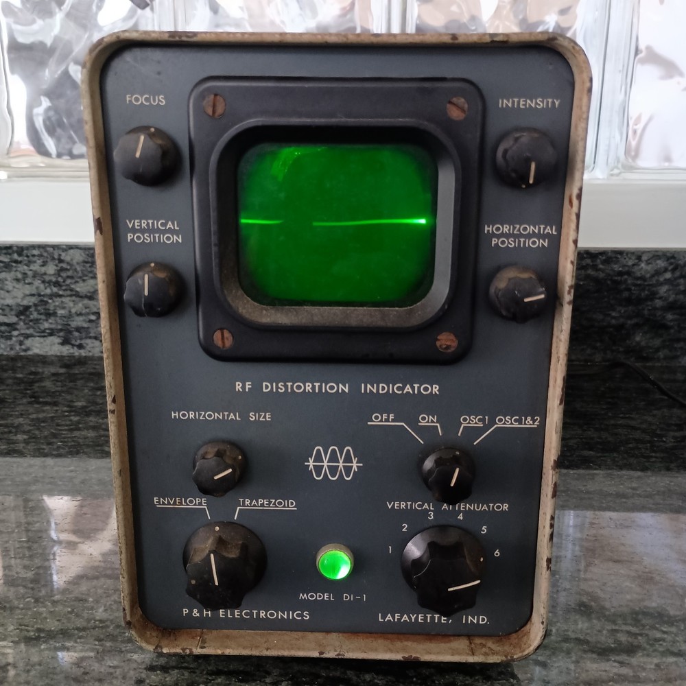 P&H Electronics Model DI-1 RF Distortion Indicator Oscilloscope