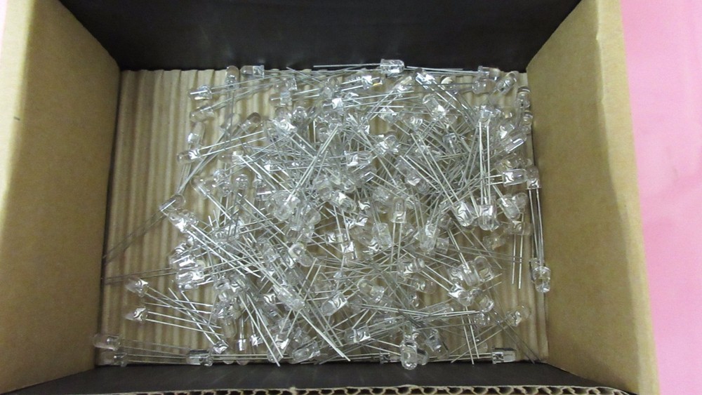 200 Osram Opto Hyper 5mm LED, 411980