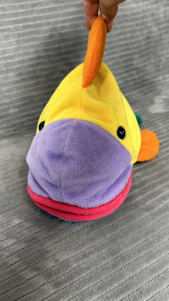 Commonwealth Gobbleball fish hand puppet 1991