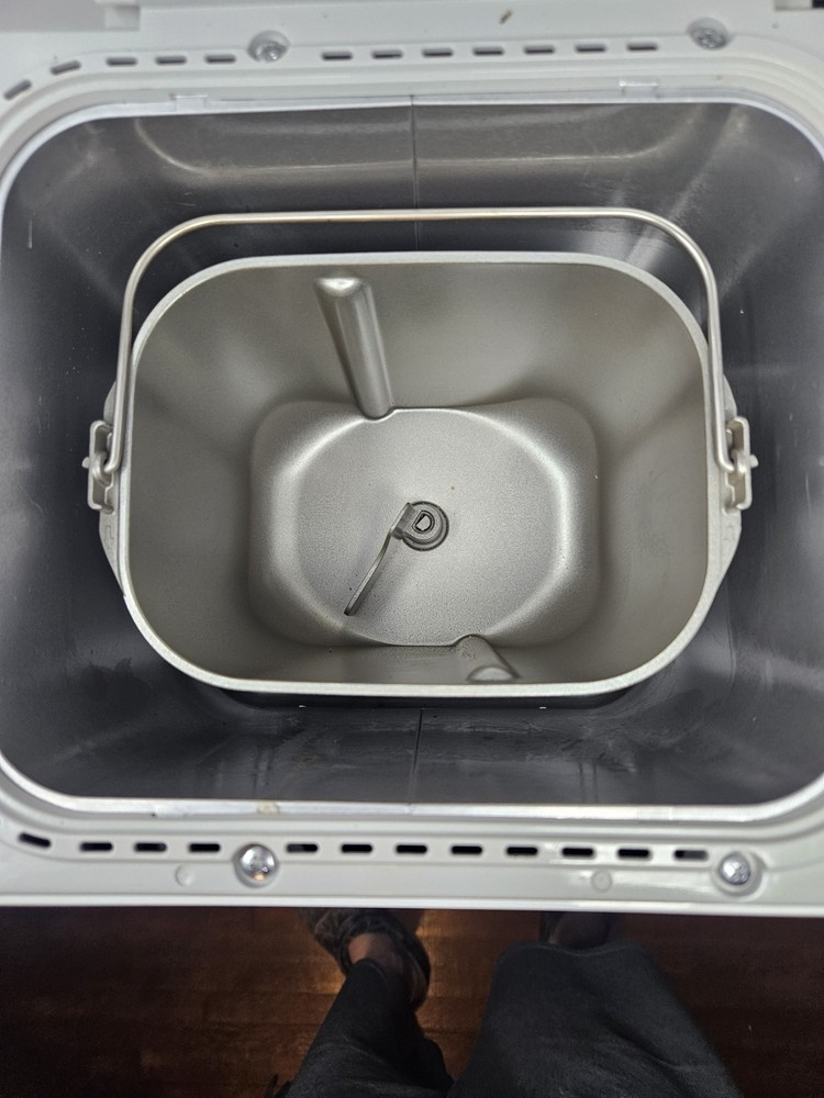 🍞 Panasonic SD-YD200 Automatic Bread Maker 2LB Loaf Machine Tested Powers On