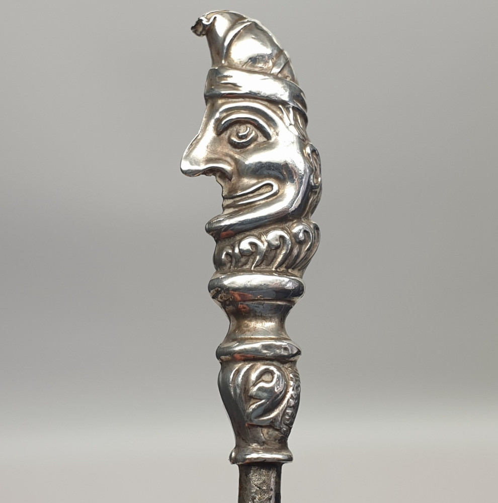 Sterling Silver Mr Punch Button Hook by Sydney & Co Birmingham C1907