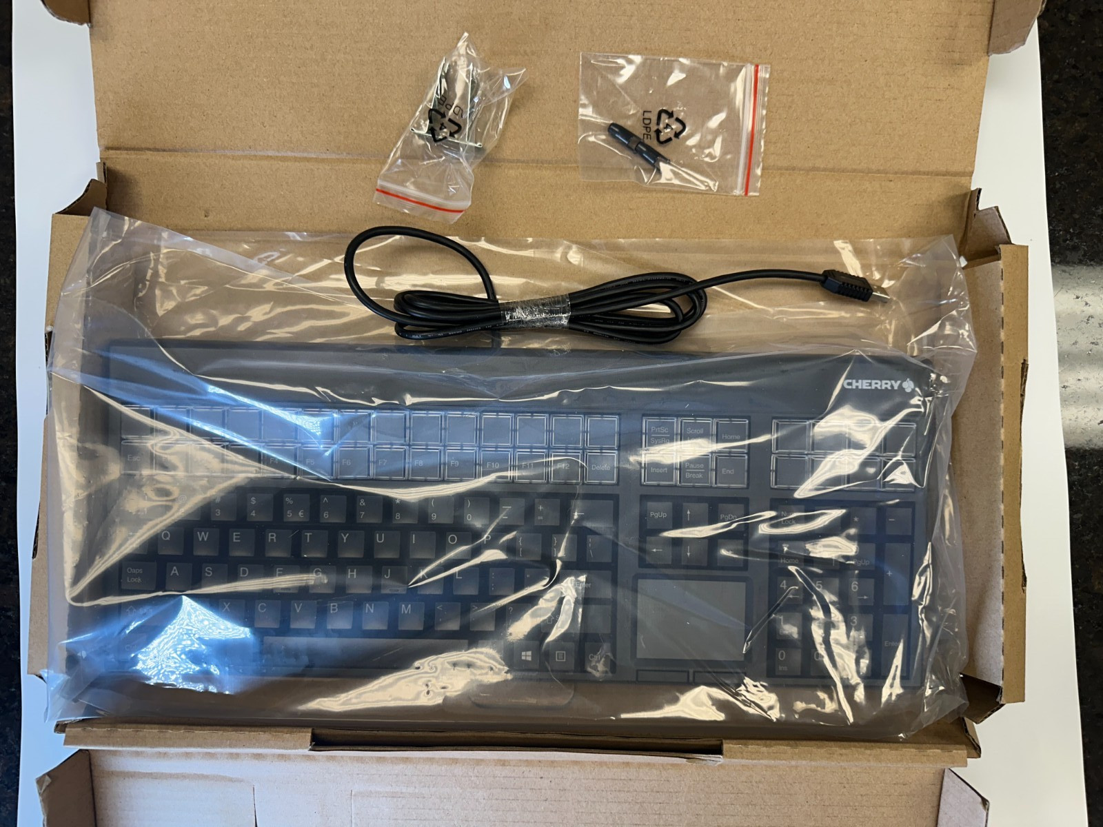 Brand new Cherry G86-71401EUADAA LPOS Wired Programable Keyboard with Touchpad