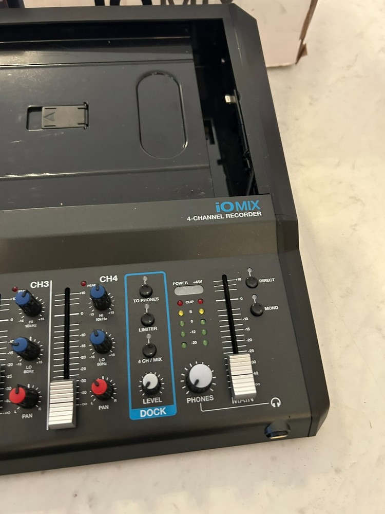 Alesis IO Mix