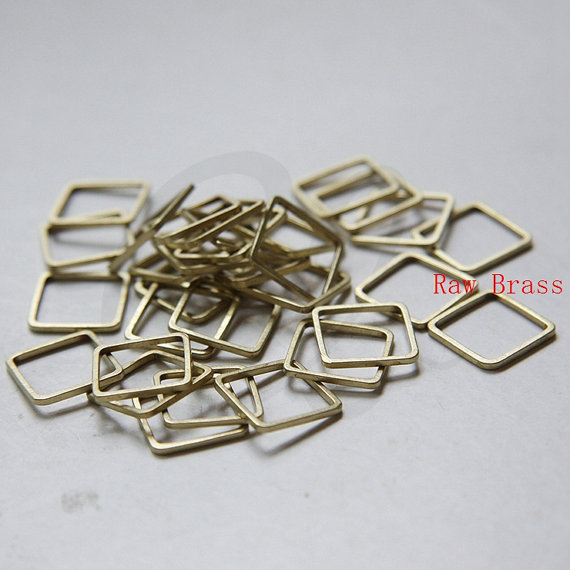 40 Pieces Raw Brass Square Blank Ring - Square 12mm (CW-3295C-E-623)