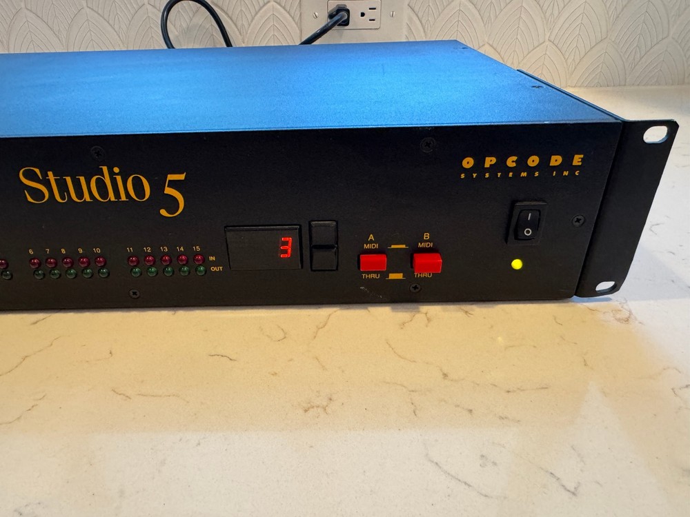 Opcode Systems Studio 5 Midi Converter