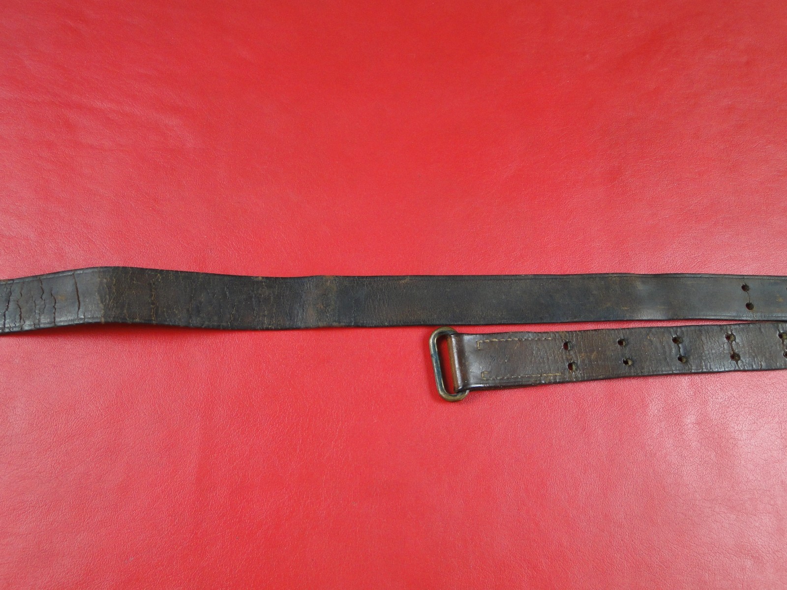 Sling U.S. M1907 Marked ``W.T.& B.Co / 1918 / R.E.W.`` (SMA3480)