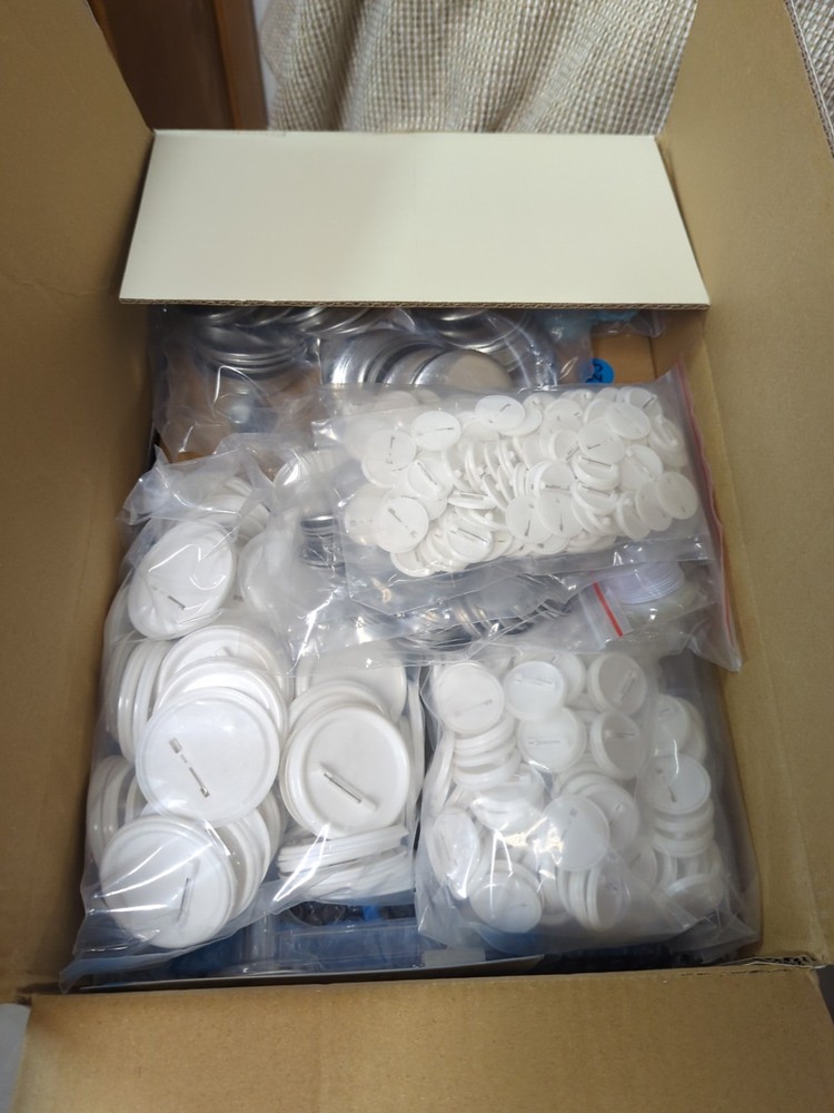 Nice2have Button Maker Machine – Multiple Size Molds– Pin Maker Machine Kit...