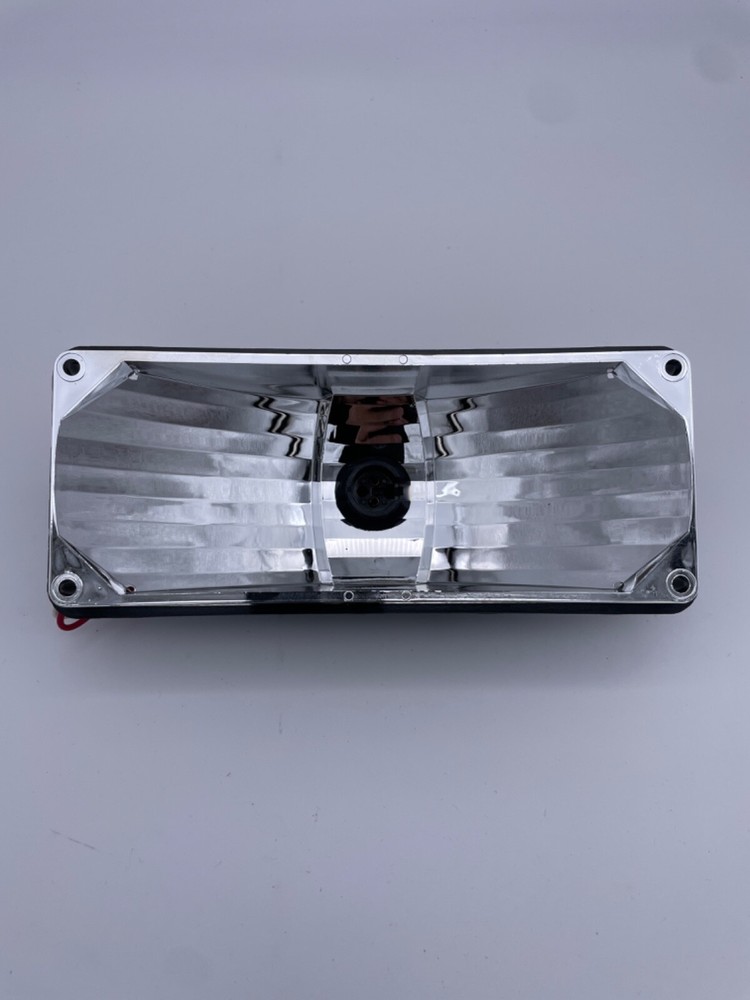 Whelen 700 halogen reflector 02-0383709-01