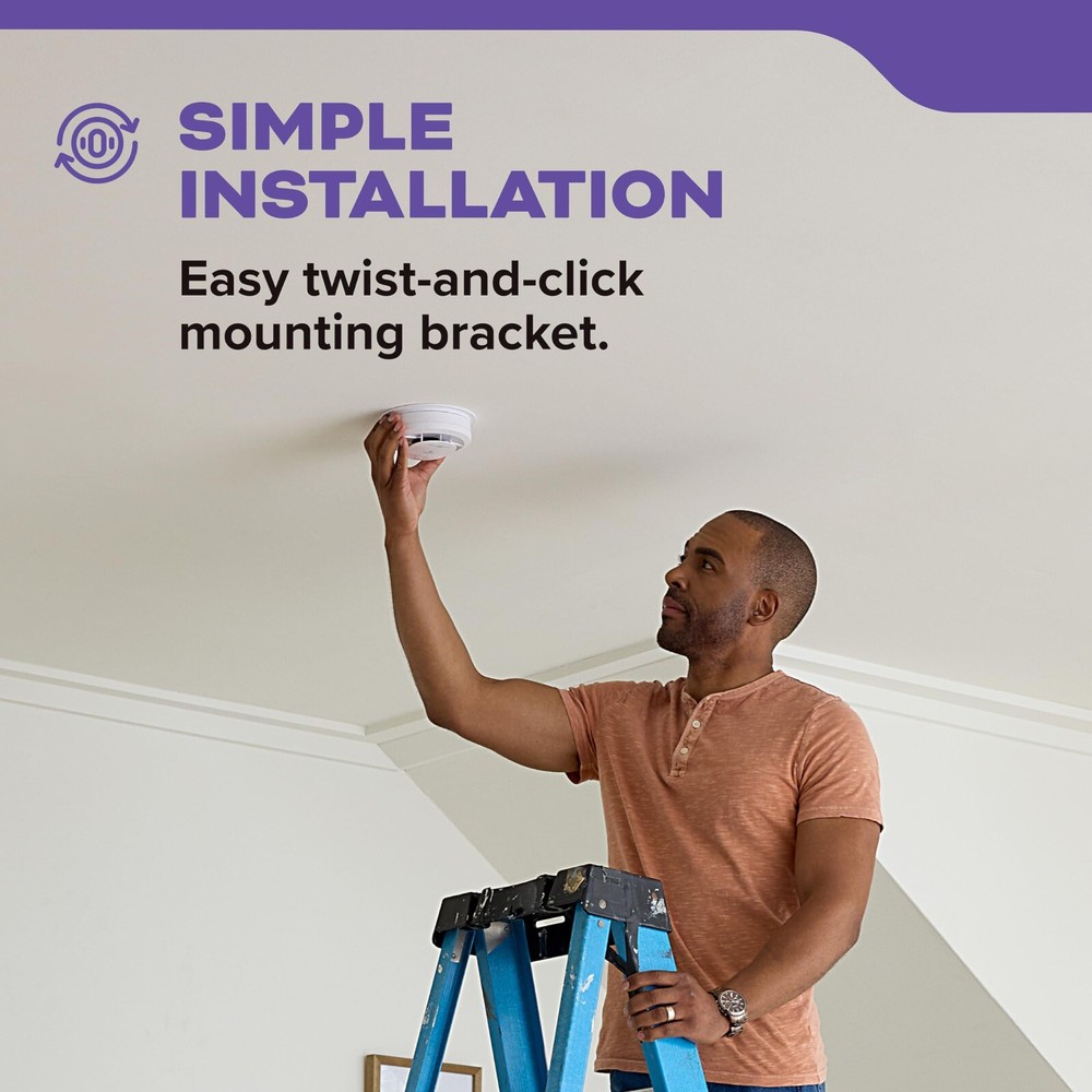 Hardwired Smoke & CO Detector with Interconnected Alarm & LED Warning Lights