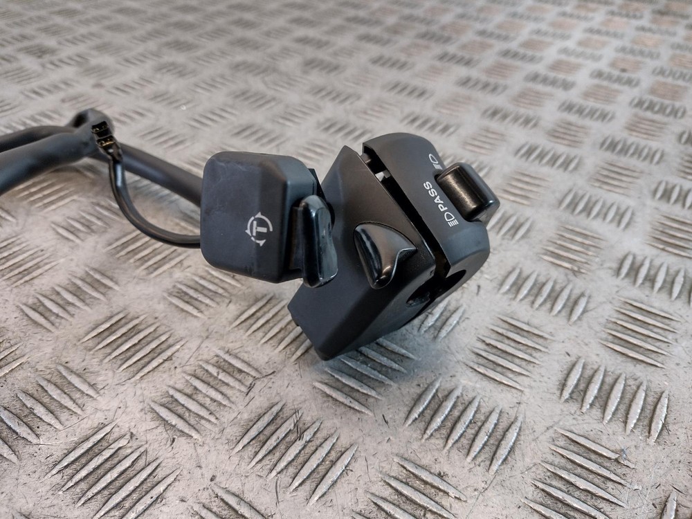 2017 HONDA VFR 800X Left Hand Switch Gear