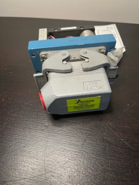 Avtron Encoder M284L 1024 PPR 517HP1 Connector Tachometer NEW