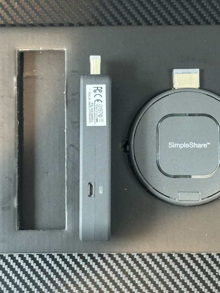 InFocus INA-SIMPS1 SimpleShare Presentation System with Charging Cradle