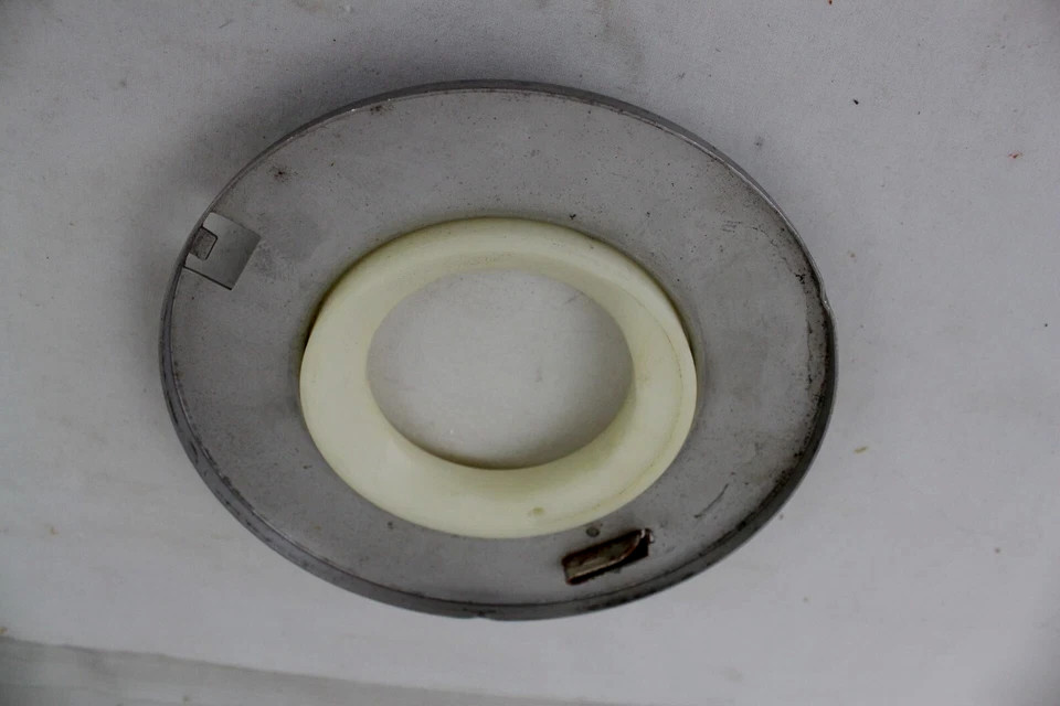 FORD GUMBALL MACHINE INNER METAL RING