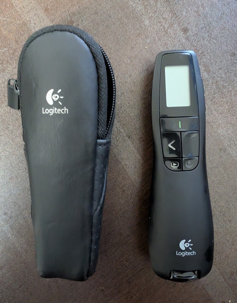 Logitech Professional Presenter R800 with Green Laser Pointer.