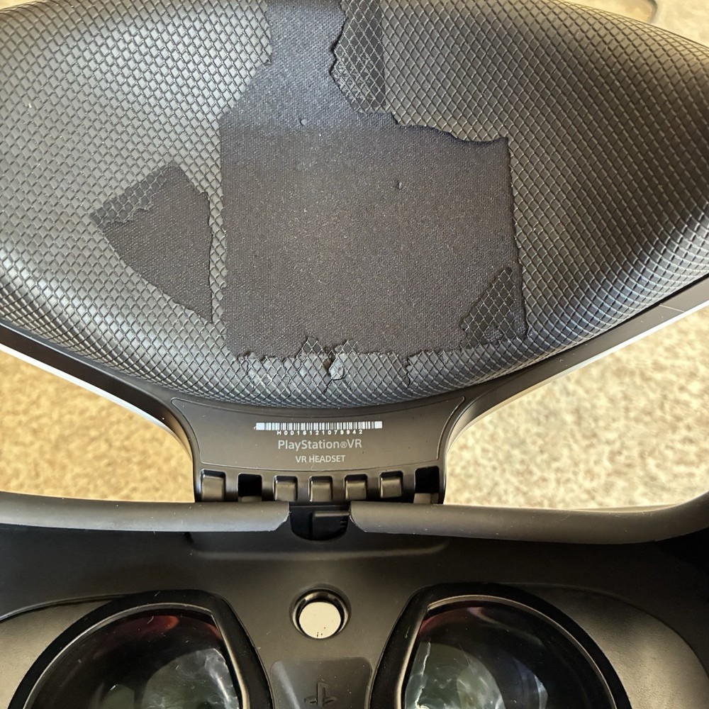 Sony PlayStation VR PSVR (PS4) CUH-ZVR2 Headset/Controllers/Camera Bundle