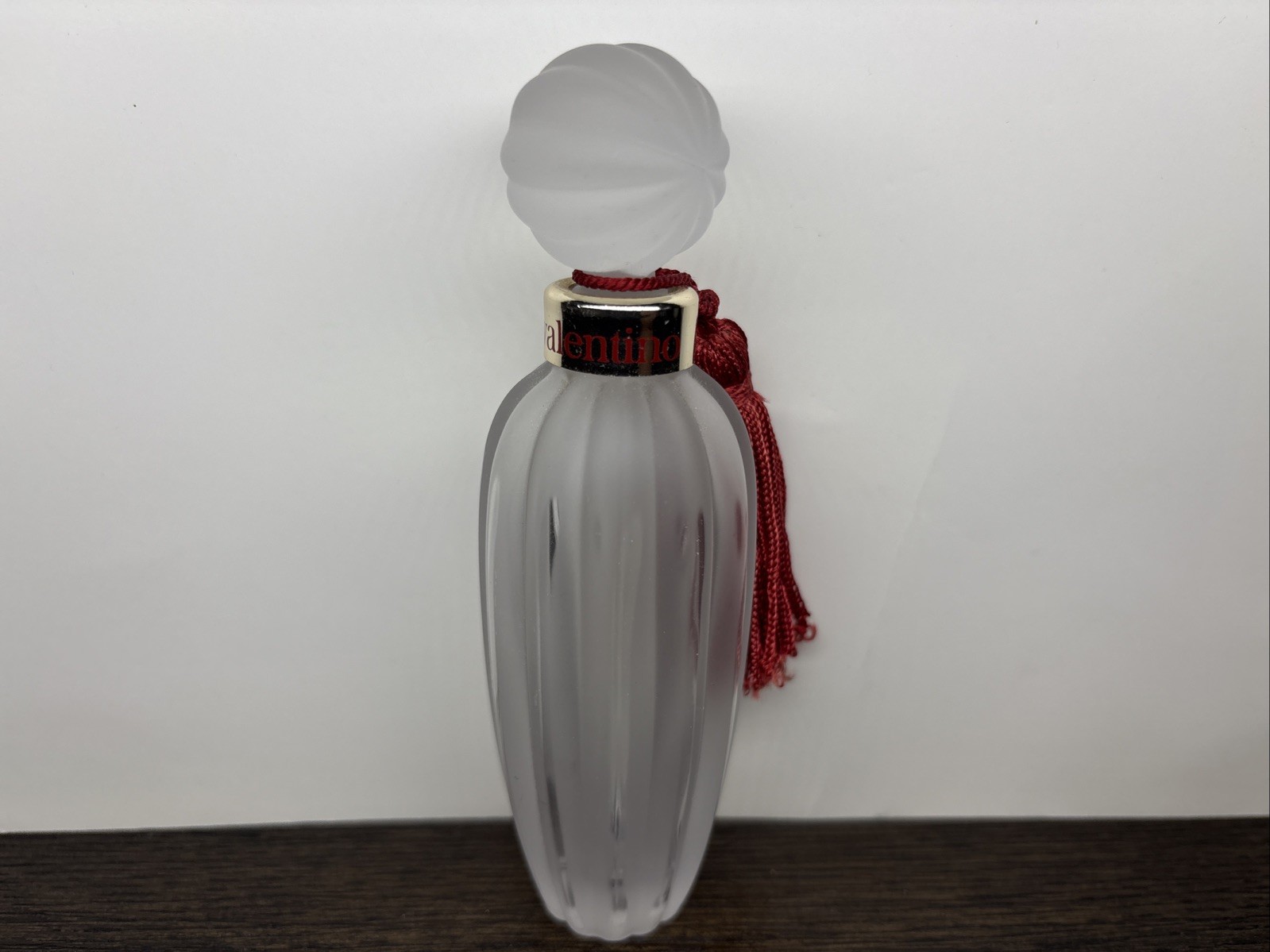 VINTAGE VALENTINO FACTICE DUMMY FROSTED GLASS PERFUME FRANCE 4 3/4" BOTTLE 1985