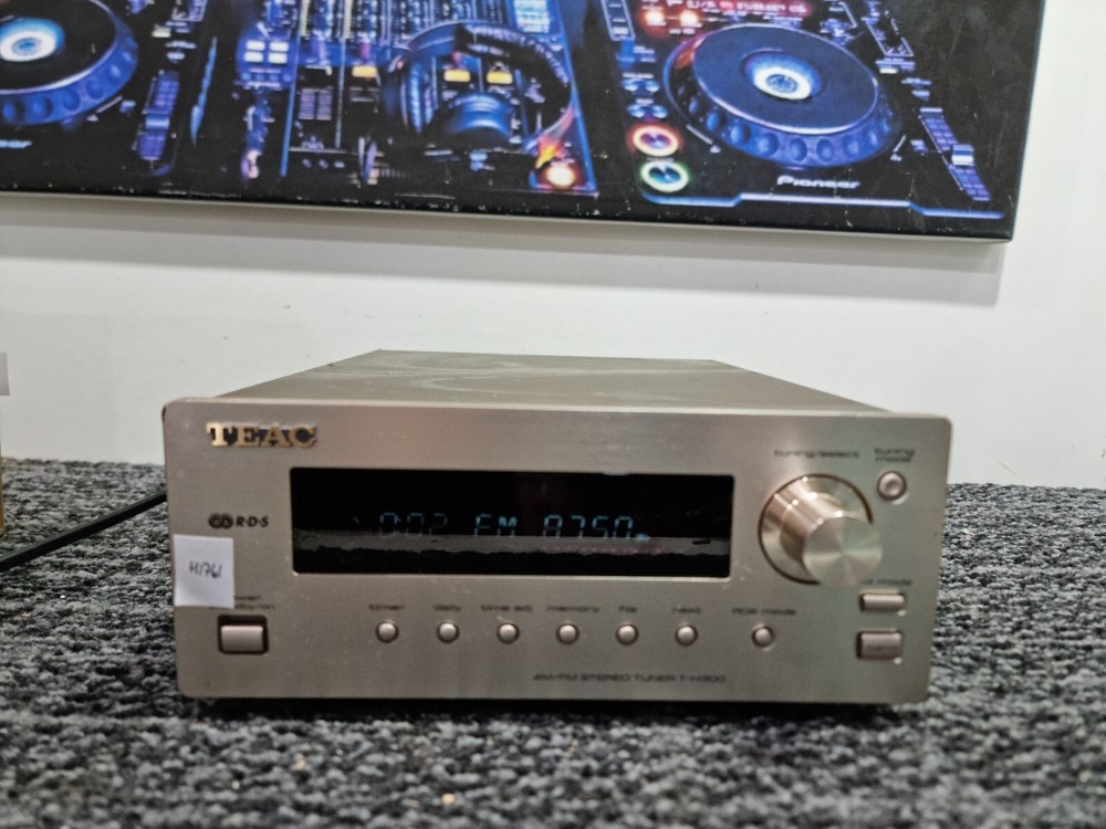 H1761 TEAC T-H300 AM/FM Stereo Tuner - Stack System - RDS - Tested