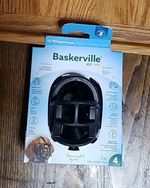 Baskerville Ultra Basket Muzzle Size 4 - Black Dog Muzzle - New in Packaging