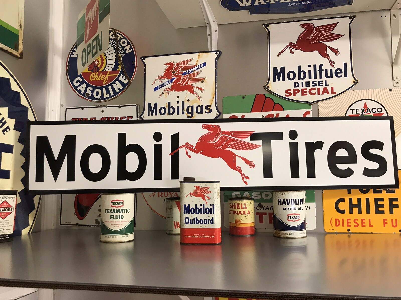 Antique Vintage Old Style Mobil Tires Sign! Mobil Oil & Gas