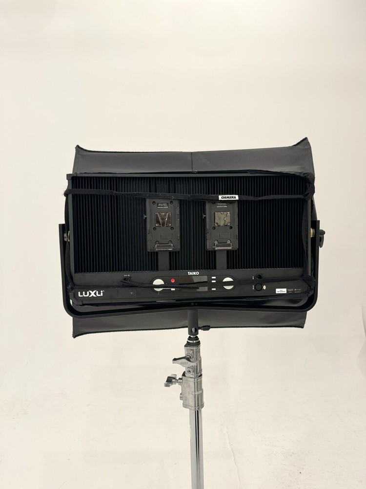 Luxli Taiko 2x1 RGB LED Light Panel (Complete Kit)