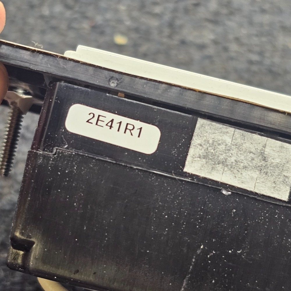 Leviton DLDNK-1W Lumina RF Decora 1Button multi-function BLE Keypad White