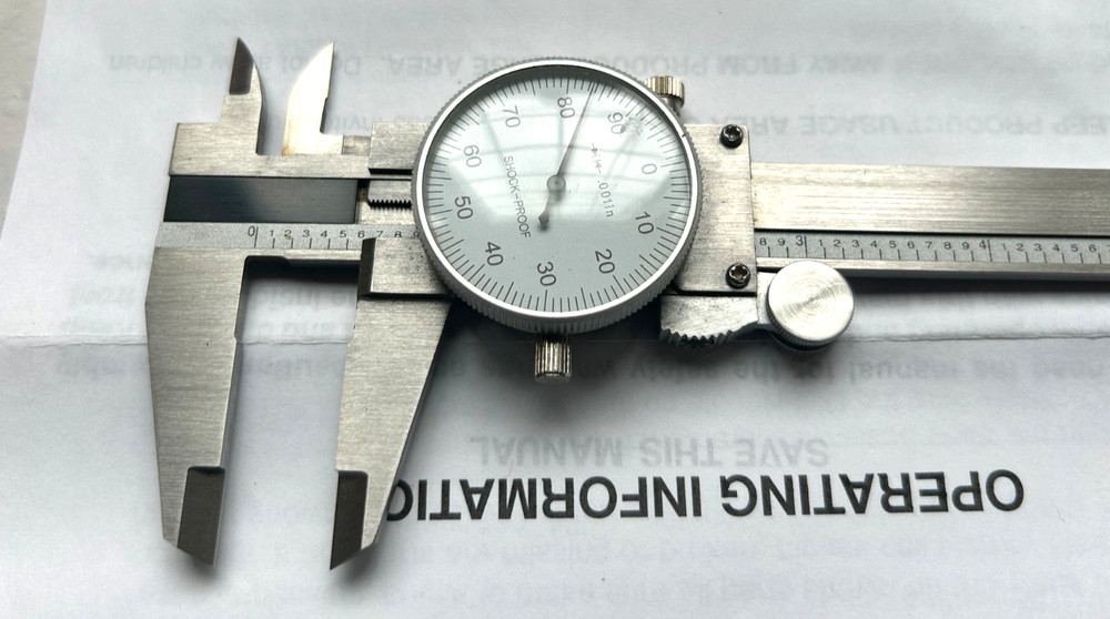 Cen-Tech 6" Dial Caliper With Case Item 05647