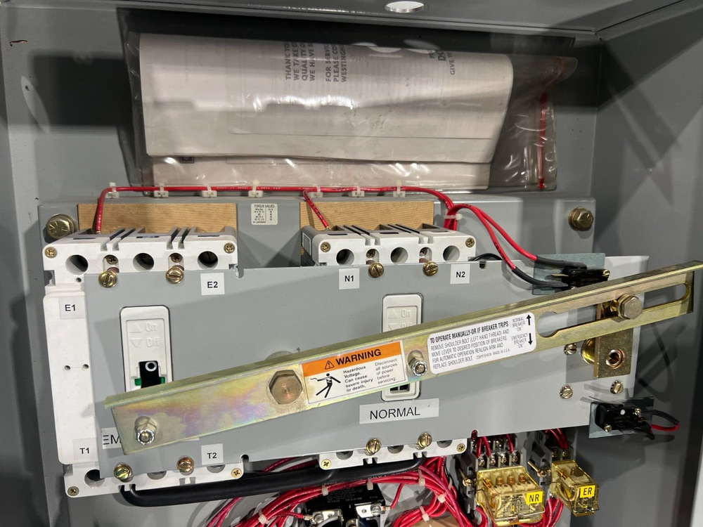 👀CUTLER HAMMER 70 AMP AUTOMATIC TRANSFER SWITCH 120 VAC 1 PHASE RTHEFDA20070ASU